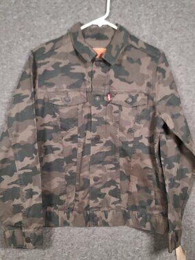 NWT Levi's Youth Camo Jacket Size X-Large 13-15 Years